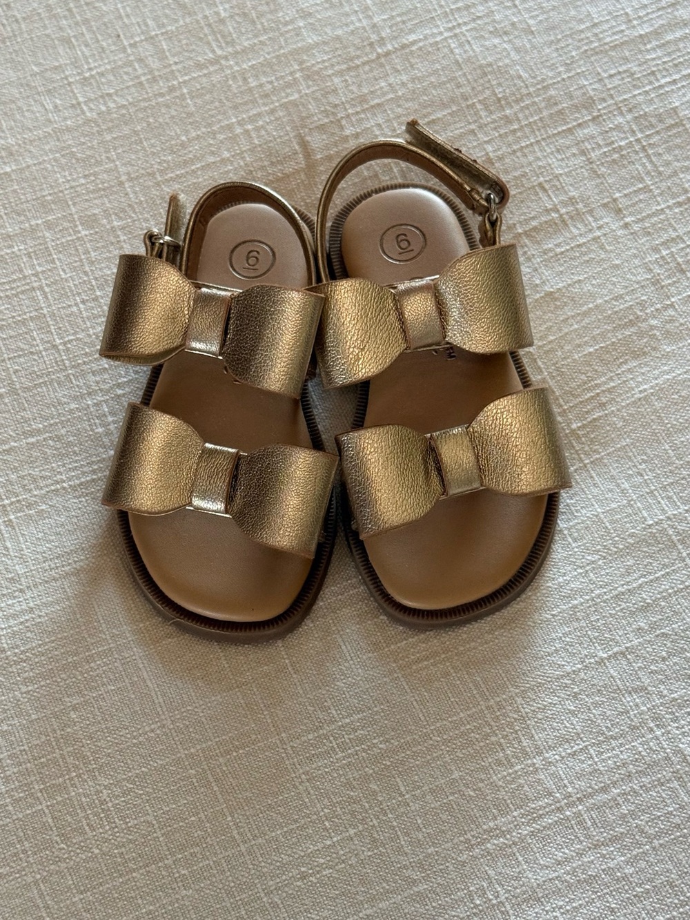 Toddler Girls Cat & Jack Metallic Gold Bow Strap Sandals